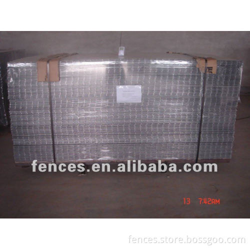 Used 2x2 galvanized welded wire mesh panels for sale